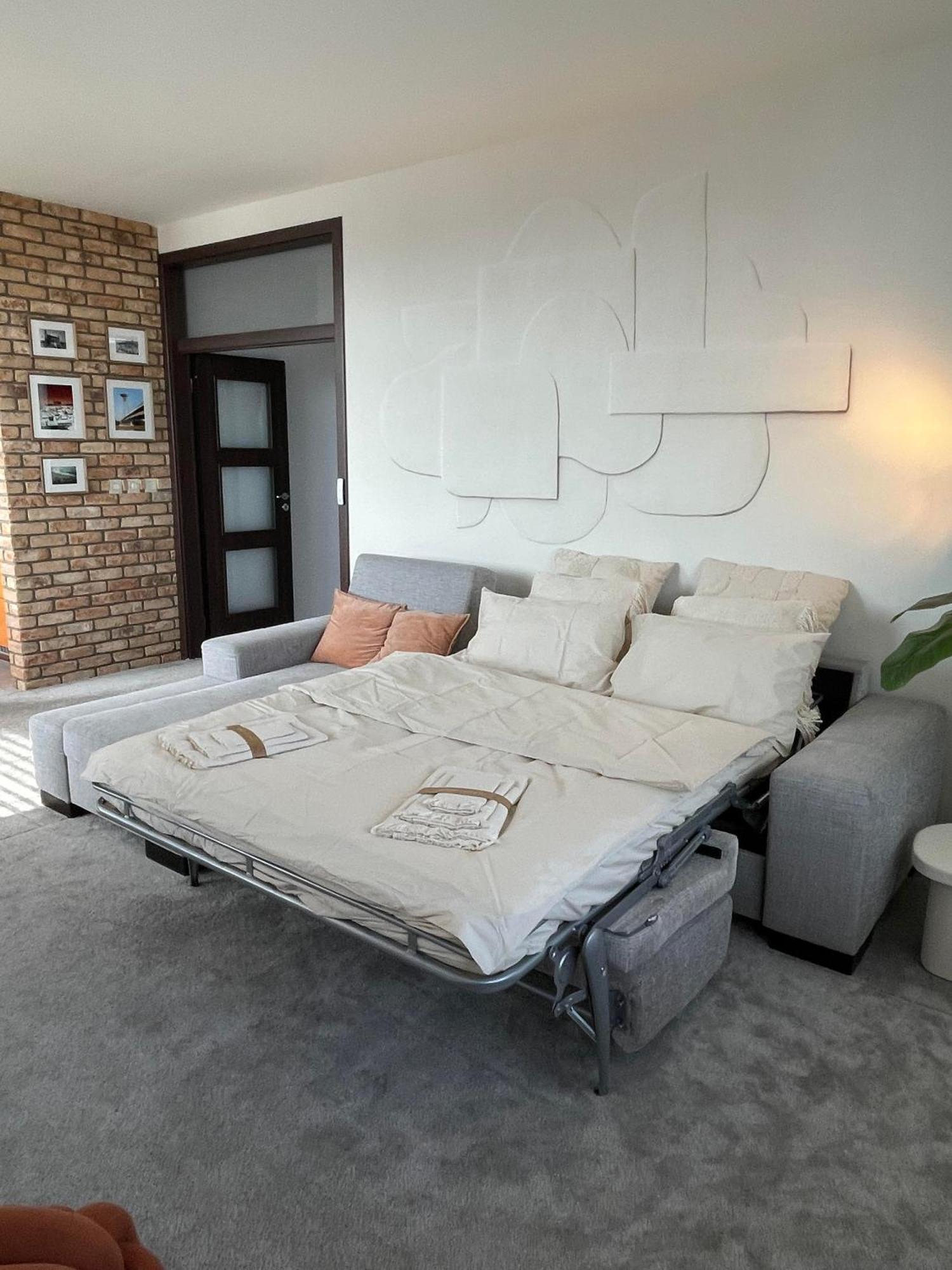 Panorama View Design Apt In Old Town - Free Parking Bratislava Eksteriør bilde