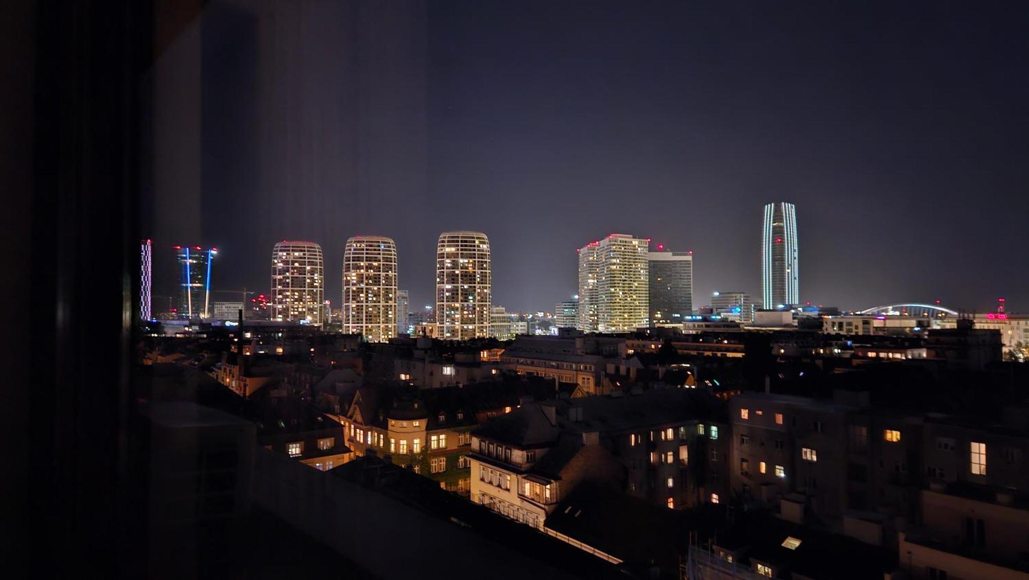 Panorama View Design Apt In Old Town - Free Parking Bratislava Eksteriør bilde